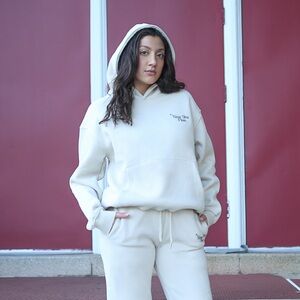 Cozy Cream Women's Heavyweight Sweatshirt Mult Sizes